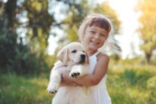 When Can Baby Play With The Dog? (With Important Safety Info)