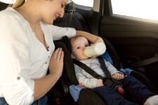 How To Bottle Feed A Baby In The Car Seat? (is It Safe)