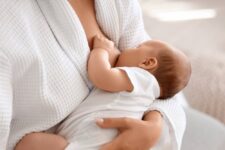 Does Breastfeeding Make You Tired? (What’s Normal & What’s Not)